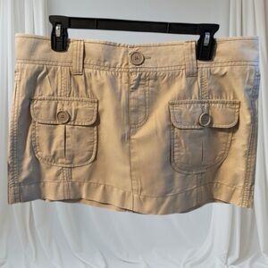 Tildon Y2K Khaki Mini Skirt with Button Pocket Accents Size large NWOT